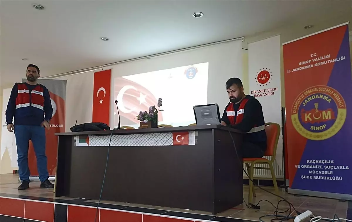 Durağan\'da Madde Bağımlılığı Semineri