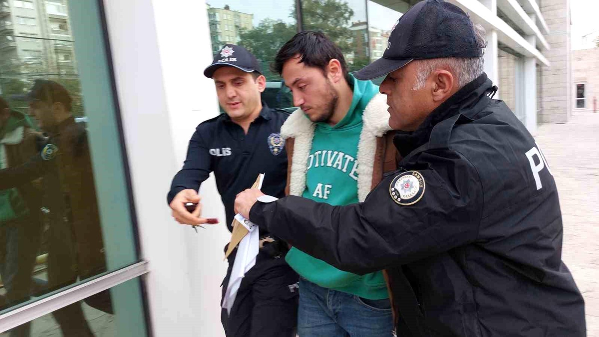 Samsun\'da Kazada Eski Müdür Hayatını Kaybetti