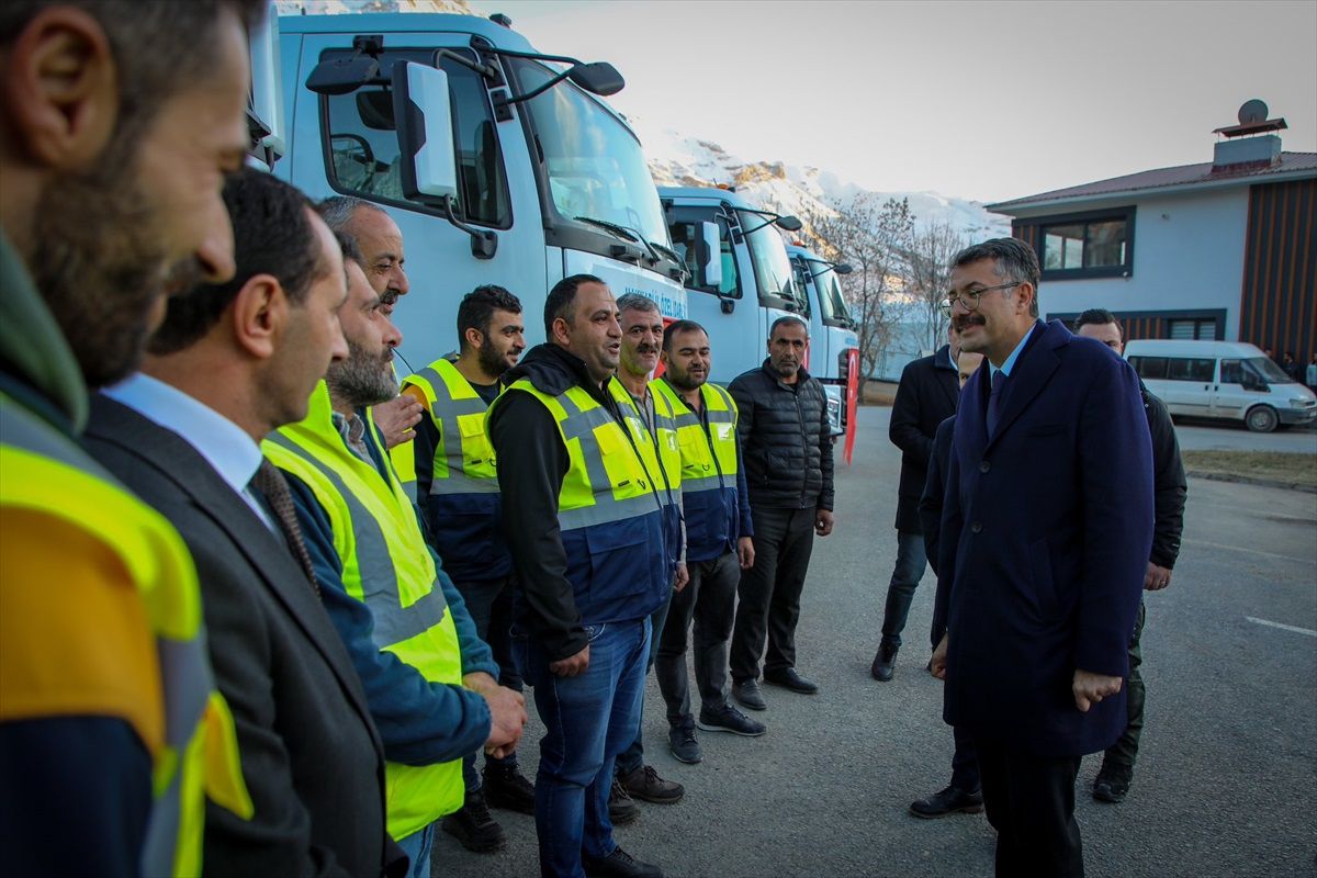 Hakkari\'ye 6 Yeni Temizlik Aracı