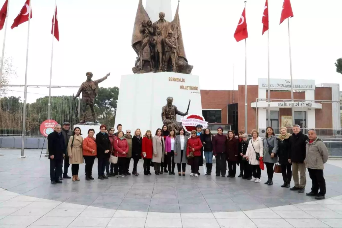 Türk Kadınına Seçme ve Seçilme Hakkı\'nın 90. Yılı Manisa\'da Kutlandı