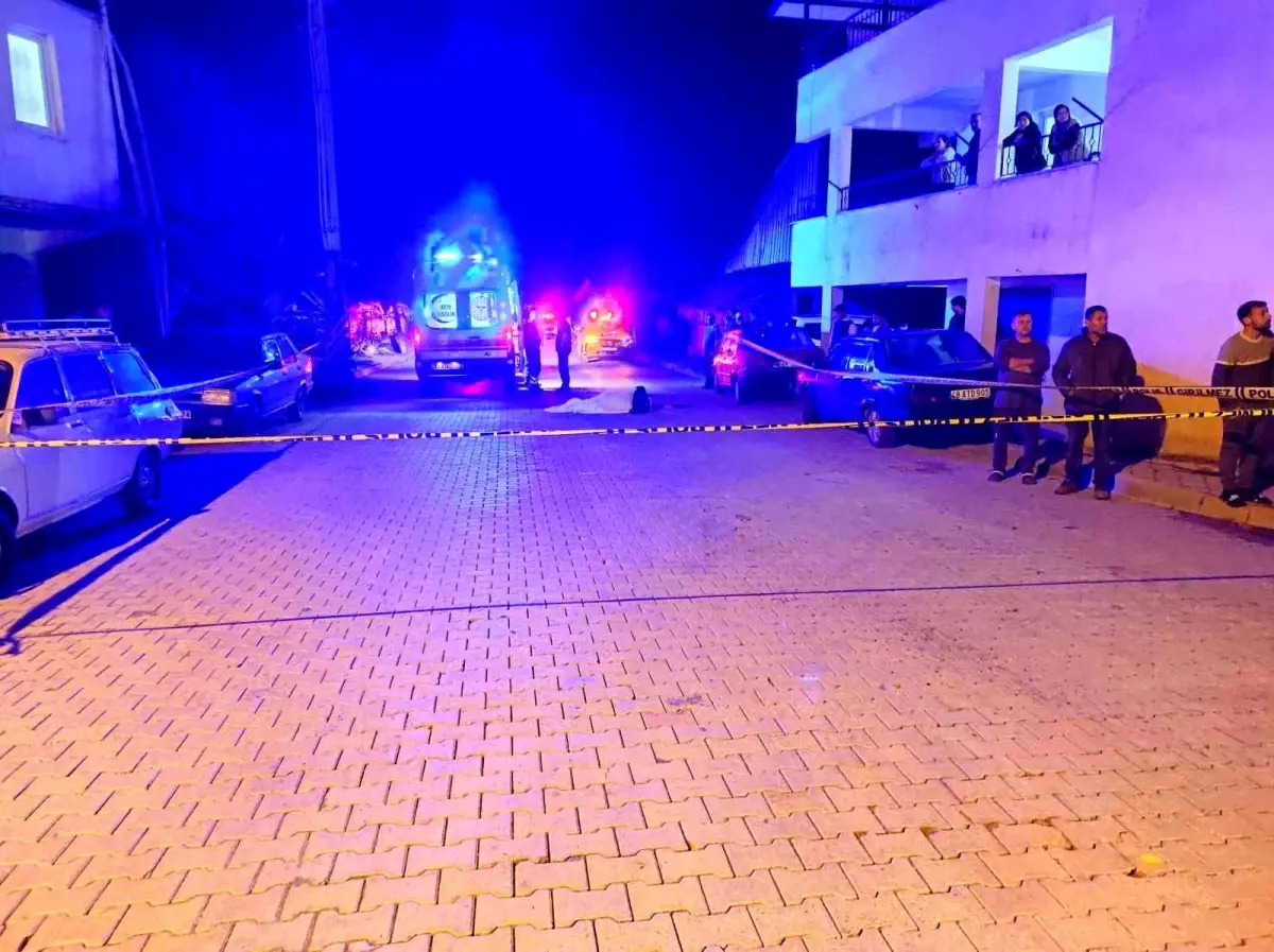 Fethiye\'de Motosiklet Kazası: 16 Yaşındaki Genç Hayatını Kaybetti