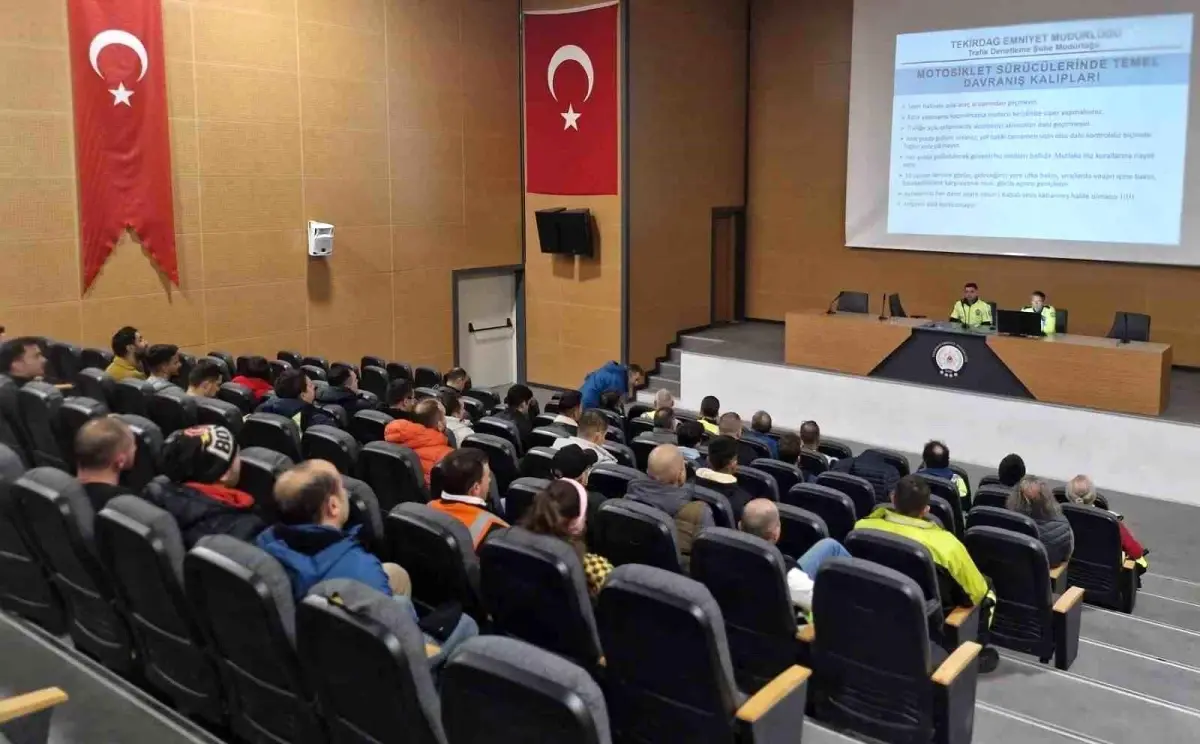 Motosiklet Sürücüleri İçin Güvenli Sürüş Eğitimi