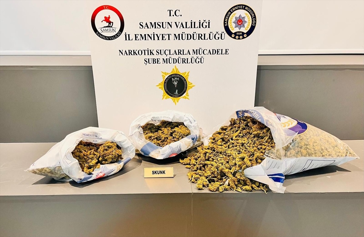Samsun\'da Uyuşturucu Operasyonu: 4 Gözaltı