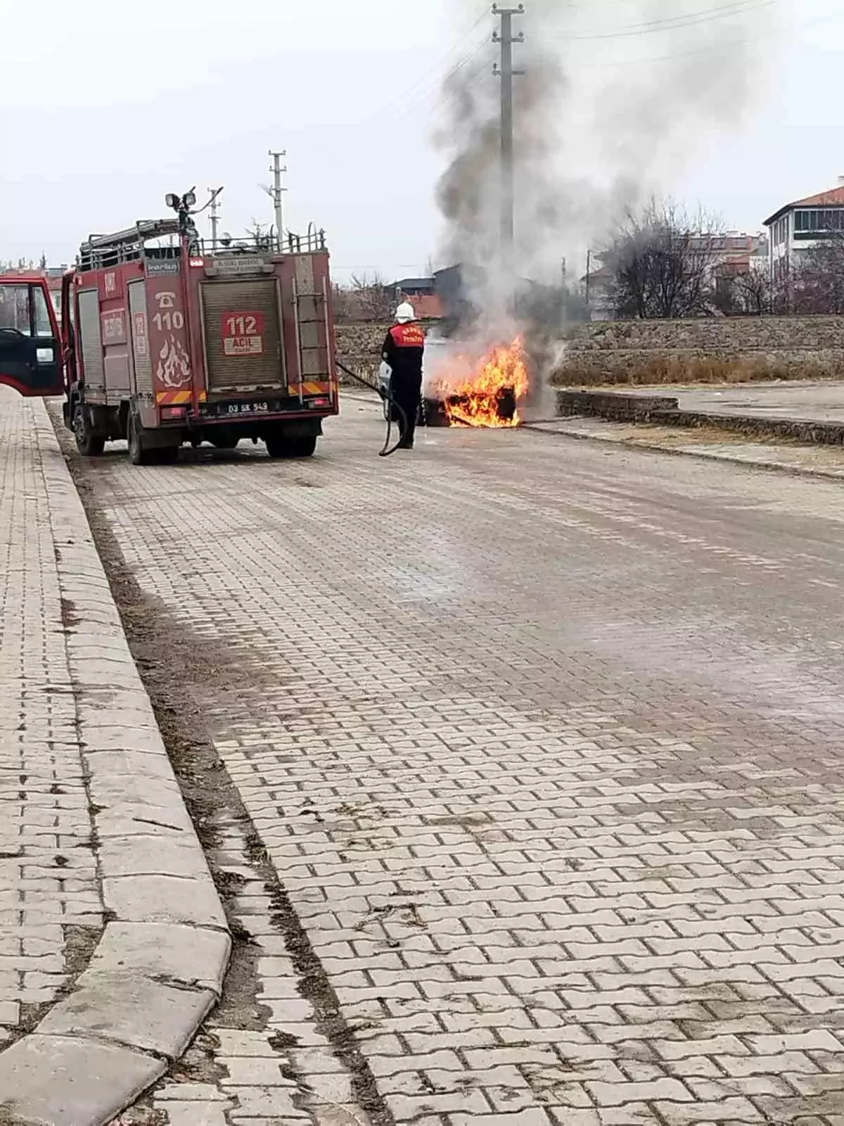 Afyonkarahisar\'da Otomobil Yangını