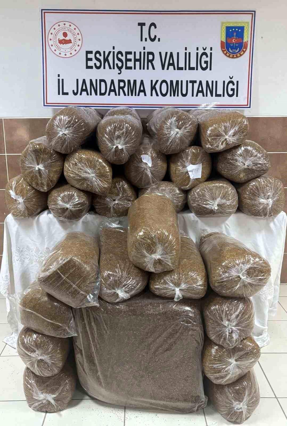 Eskişehir\'de 200 Kg Kaçak Tütün Ele Geçirildi