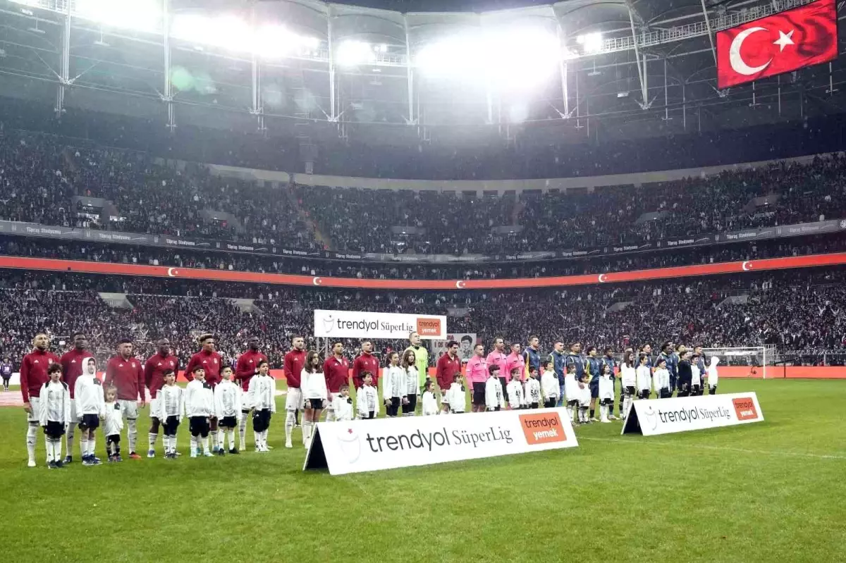 Ezeli Rekabet: Beşiktaş ve Fenerbahçe Derbisi