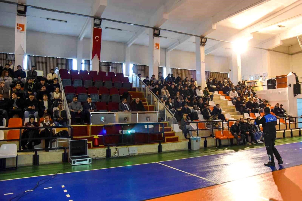 Bilecik\'te Bağımlılıkla Mücadele Eğitimi