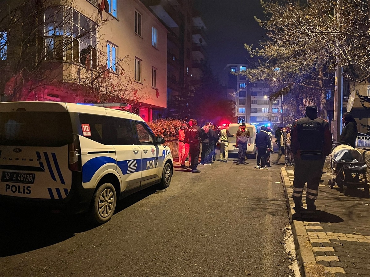 Düğünde Bıçaklı Kavga: 1 Yaralı