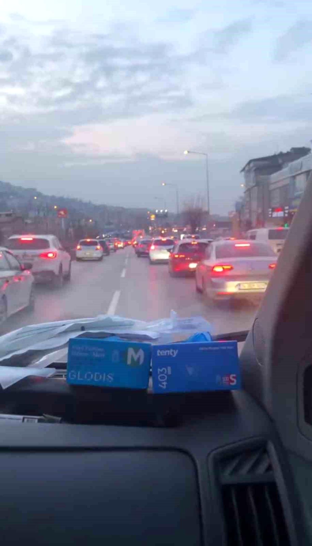 Bursa\'da Duyarlı Sürücülerden Fermuar Sistemi Uygulaması