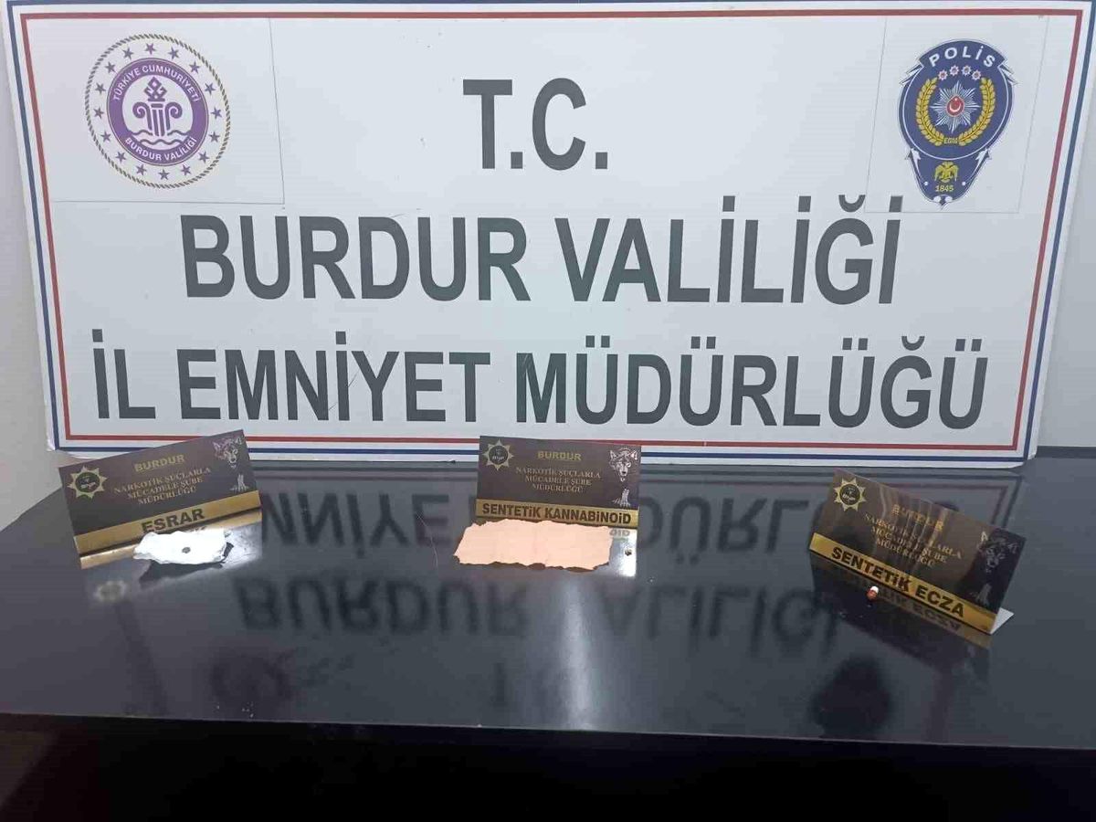 Burdur\'da Uyuşturucu Operasyonu: 3 Tutuklama