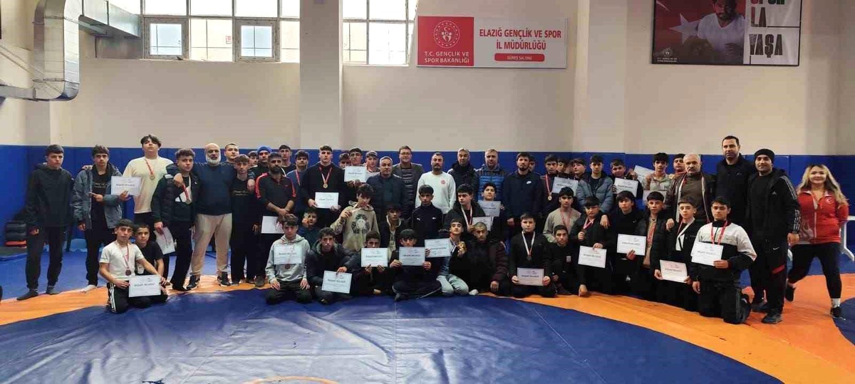 Elazığ\'da Okullar Arası Spor Müsabakaları Sonuçlandı