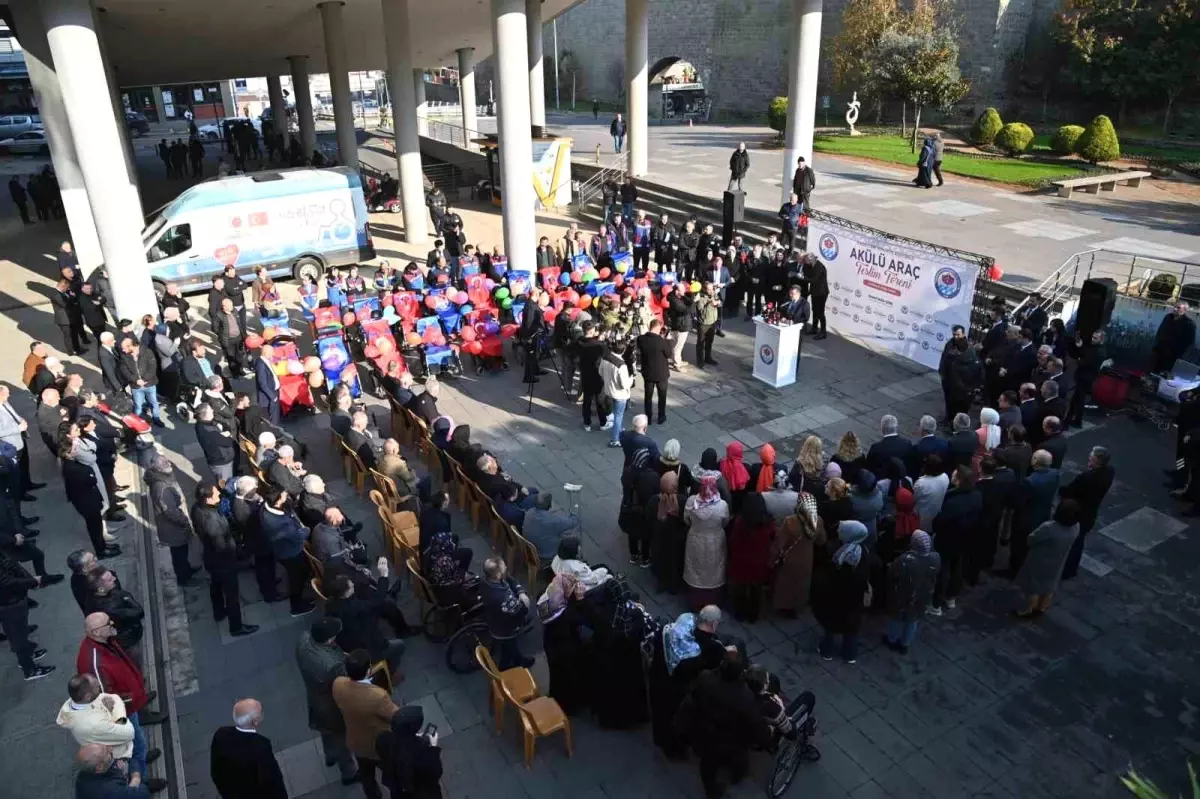 Trabzon\'da Engelli Bireylere 114 Akülü Araç Dağıtımı Yapıldı