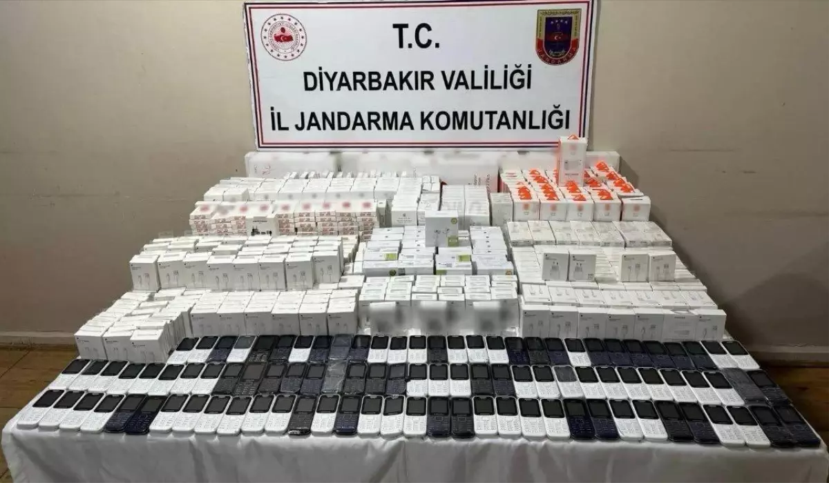 Diyarbakır\'da Kaçak Ürün Operasyonu