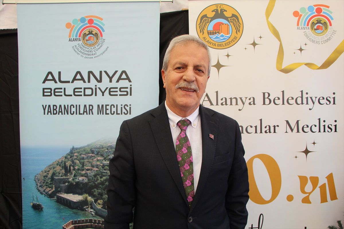 Alanya\'da Yeni Yıl Pazarı Kuruldu