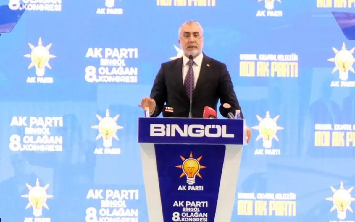 Bakan Işıkhan: Bu dönem, partimiz adına yeni hedef ve hizmetlerin işaret fişeği olacak