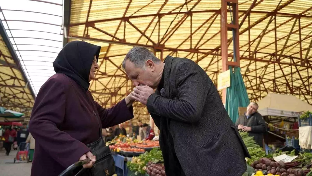 Yunusemre Belediye Başkanı Semih Balaban, Esnaf ve Vatandaşlarla Buluştu