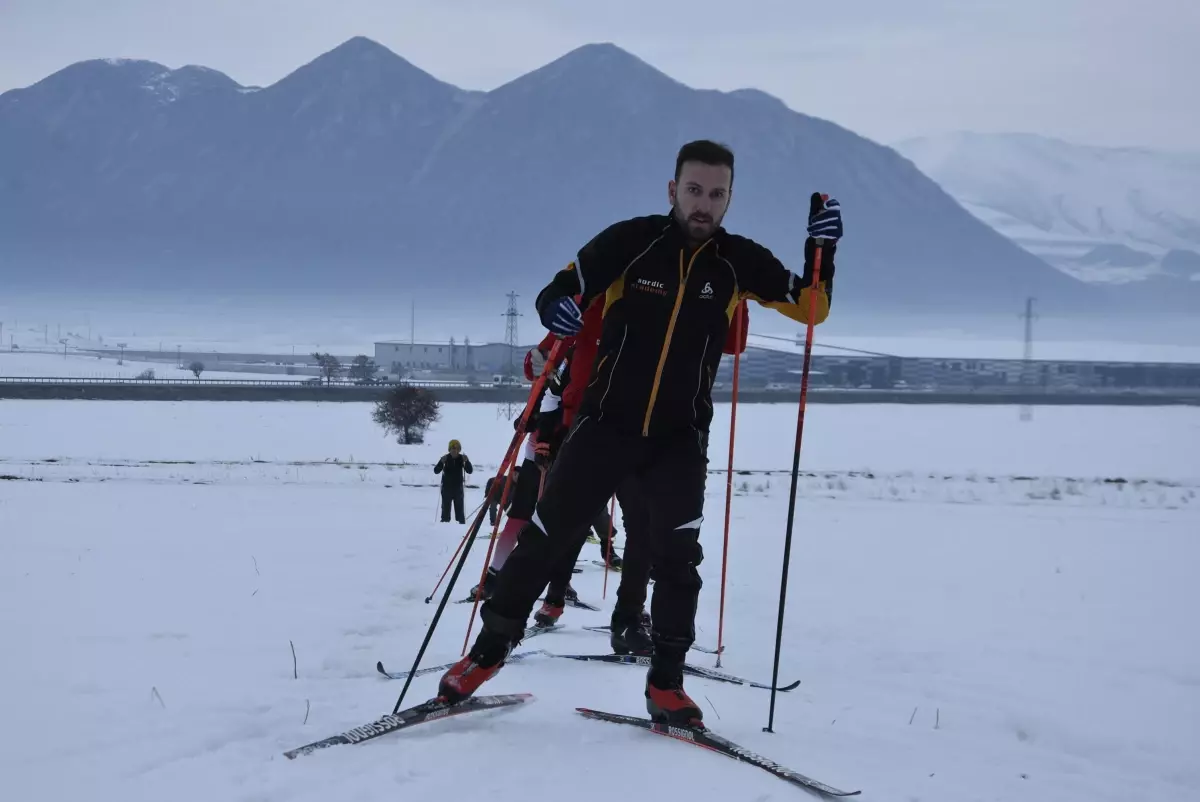 Bitlis\'te Kayak Sezonu Açıldı, 50 Sporcu Milli Takım İçin Çalışmalara Başladı