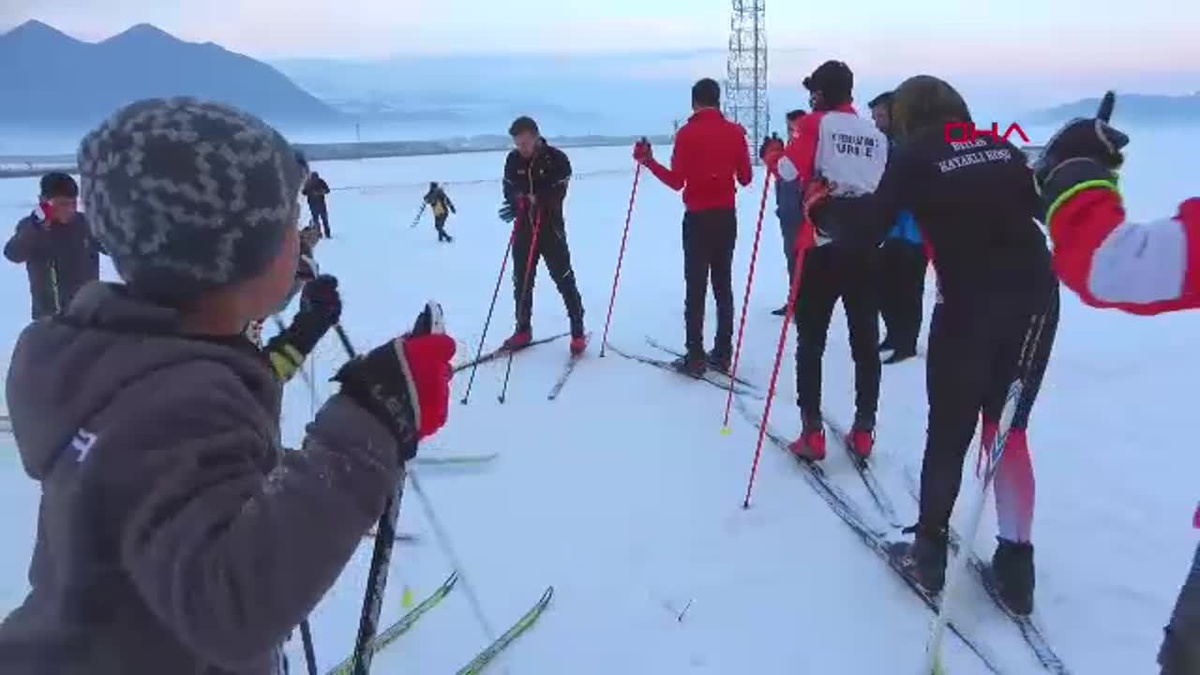 Bitlis\'te Kayak Sezonu Açıldı, 50 Sporcu Çalışmalara Başladı