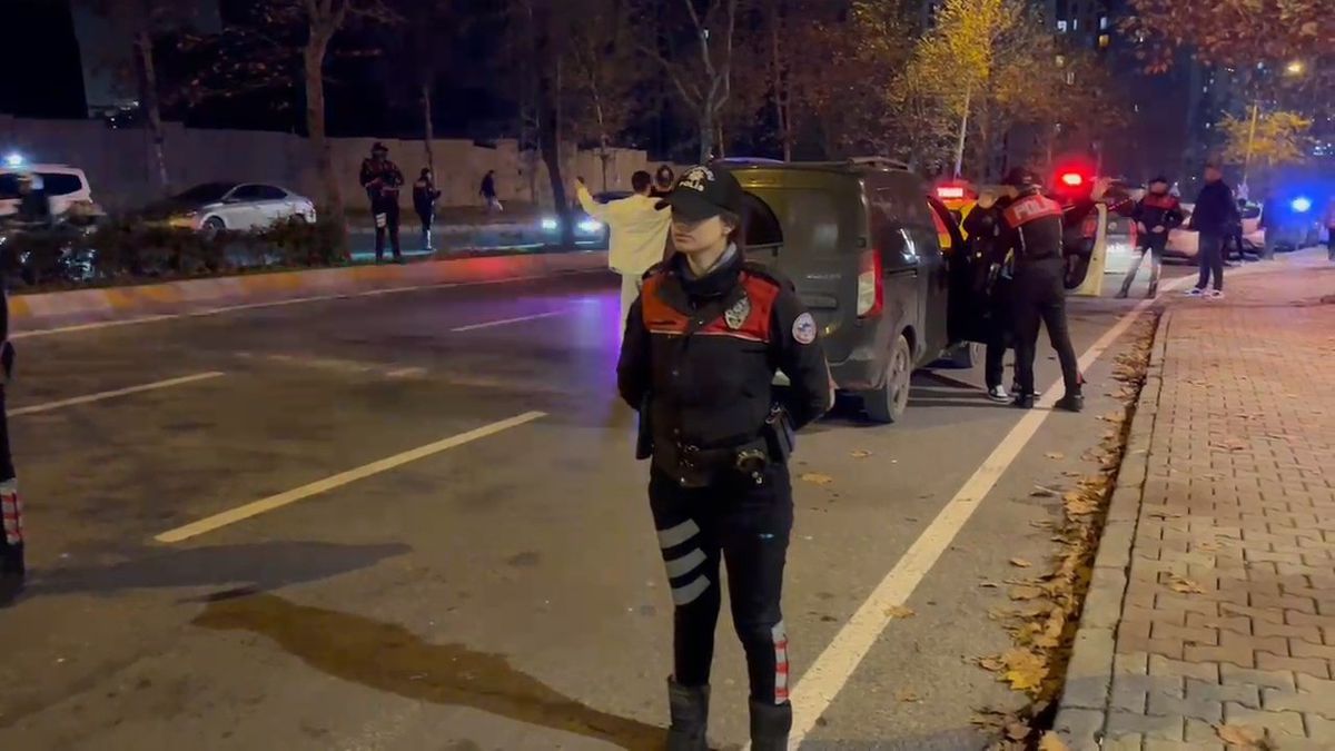 Esenyurt\'ta Uyuşturucu Operasyonu ve Polis Denetimleri