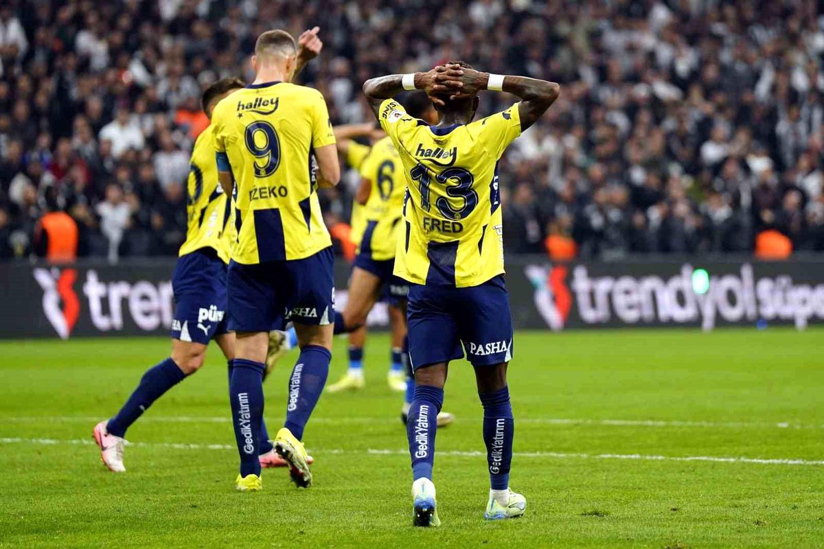 Fenerbahçe Derbide Beşiktaş\'a Yenildi