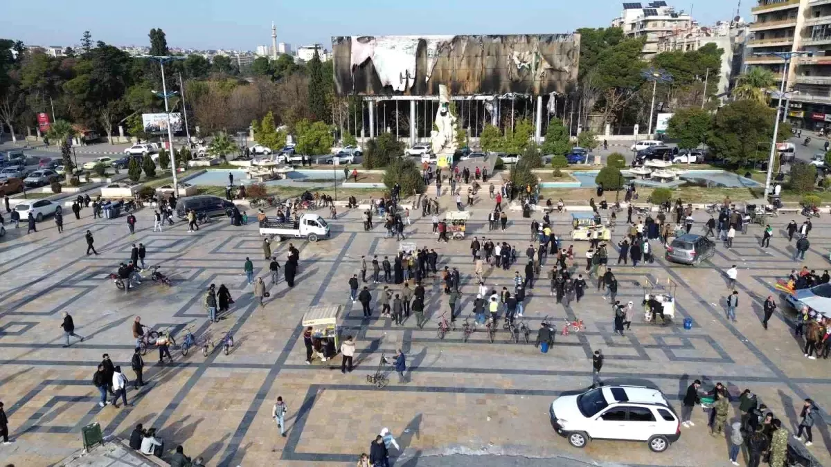 Halep\'te Yaşam Normale Dönüyor