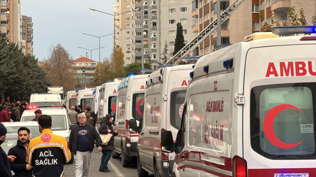 İstanbul Beylikdüzü'nde 14 katlı binada patlama: 3 kişi yaralandı, 1 kişi kayıp