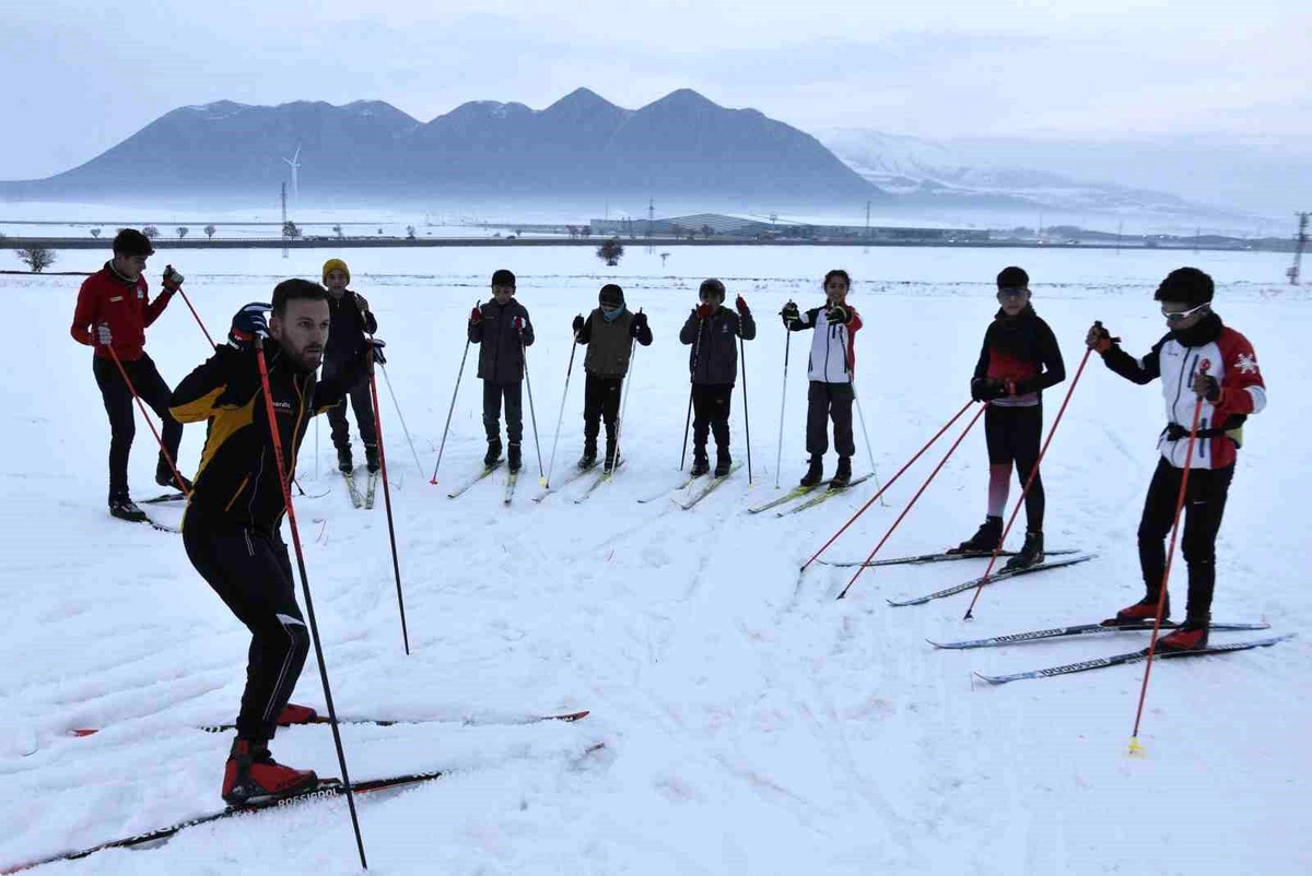 Bitlis\'te Kayaklı Koşu Antrenmanları Başladı