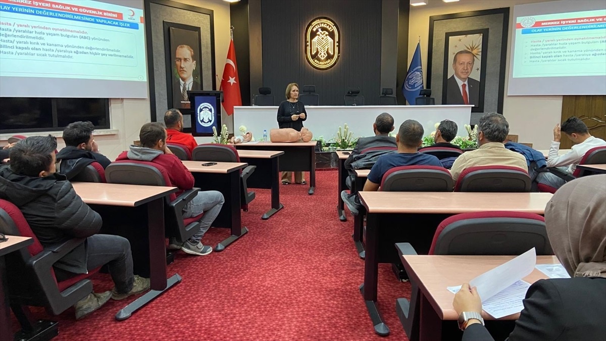 Kayseri\'de Bağımlılıkla Mücadele Eğitimi