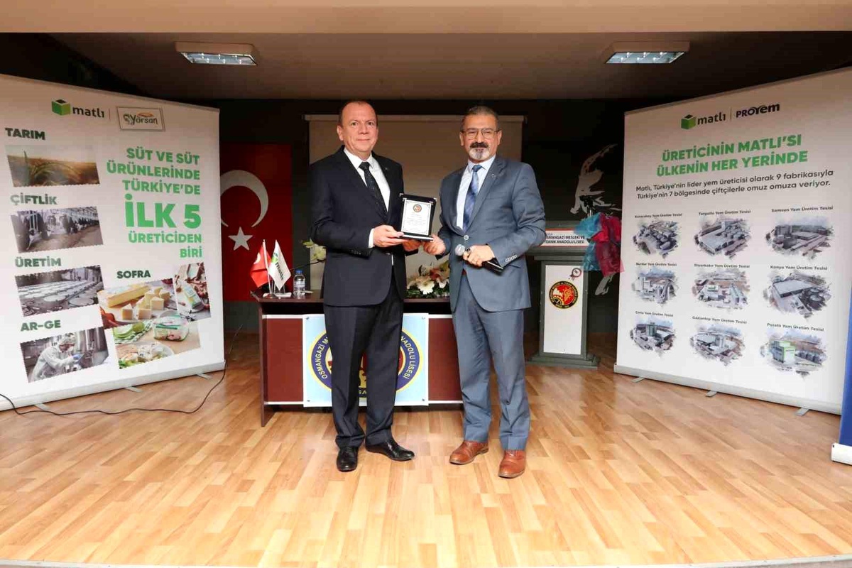 Özer Matlı Gençlere Kariyer Rehberliği Yaptı