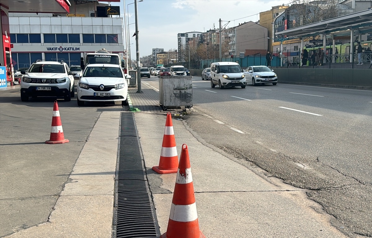 Bursa\'da Polis Memuruna Duba Isabet Etti