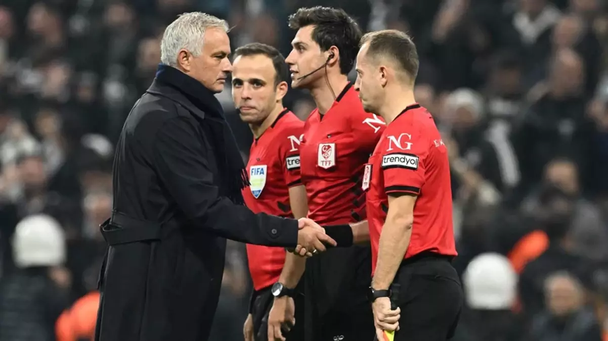 Mouriho\'dan derbi mağlubiyeti sonrası çarpıcı şampiyonluk yorumu