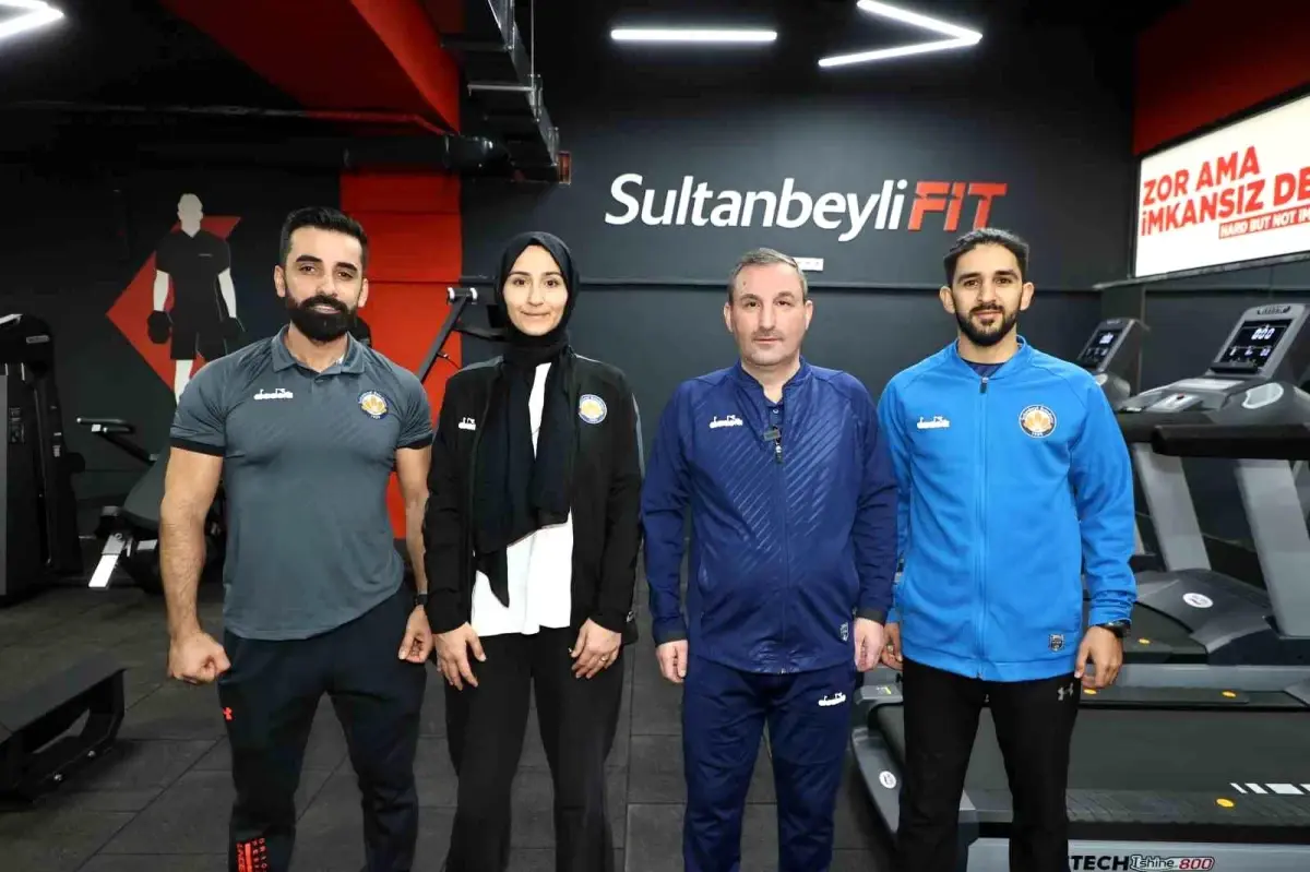 Sultanbeyli\'de Ücretsiz Fitness Salonu Hizmete Açıldı