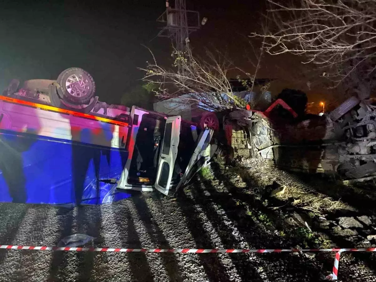 Turgutlu\'da Trafik Kazası: Onur Çelik Hayatını Kaybetti
