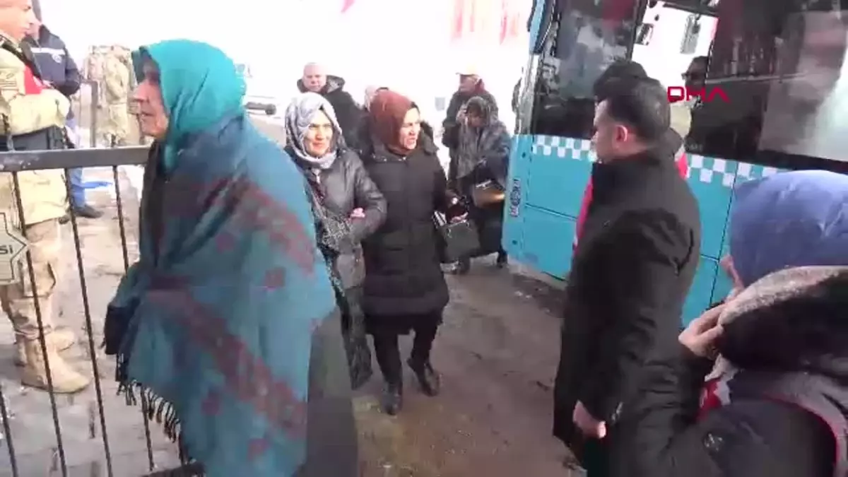 Erzurum\'da 58 yıl önce çıkan yangında şehit olan askerler törenle anıldı