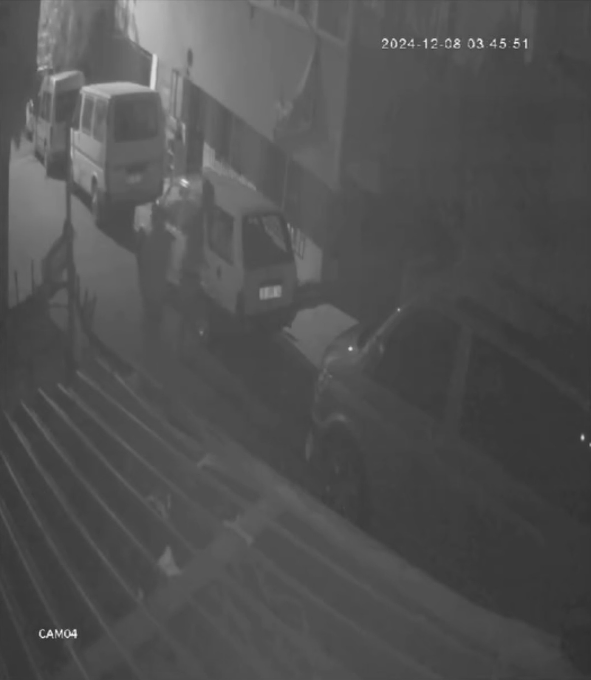 Ataşehir\'de Otomobil Hırsızlığı Kamerada