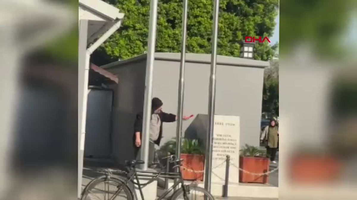Mersin\'de Atatürk Büstüne Saldırı