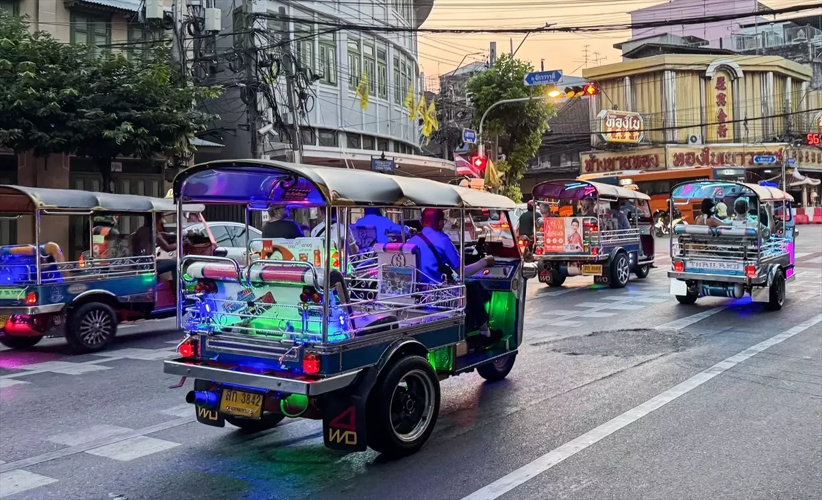 Bangkok: Sokakların Renkli Tabloları