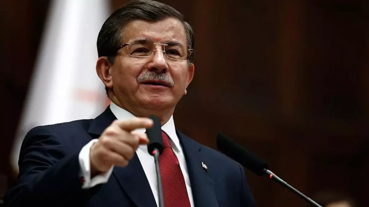 Davutoğlu\'ndan Erdoğan\'a \'Esad\' desteği: Başarı hepimize ait