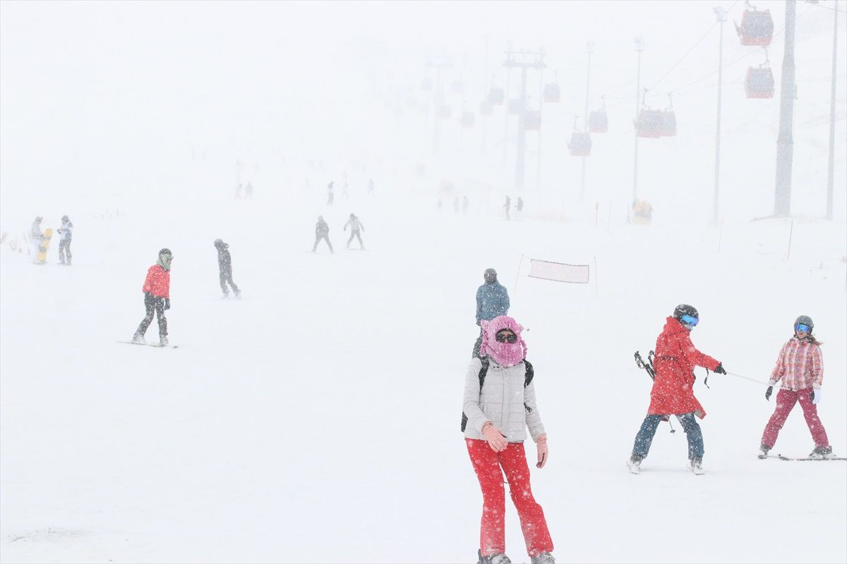 Erciyes\'te Yoğun Ziyaretçi Akını