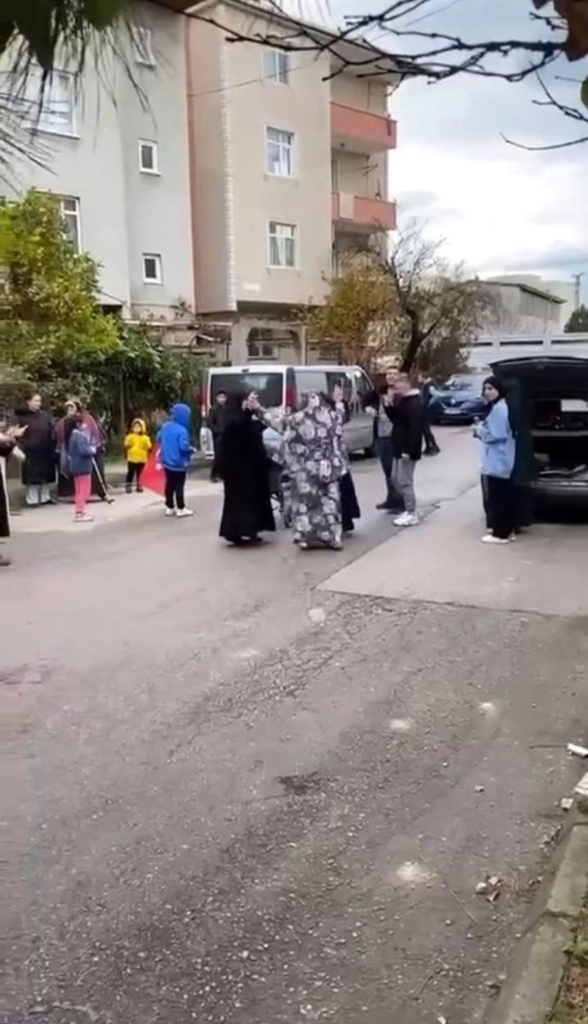 Kocaeli\'de Suriyelilerden Şam Kutlaması