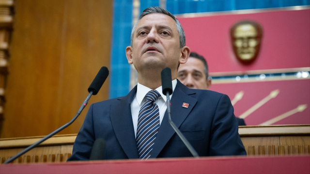 Özgür Özel'den Suriye İçin Geçiş Hükümeti Çağrısı Özgür Özel'den Suriye İçin Geçiş Hükümeti Çağrısı