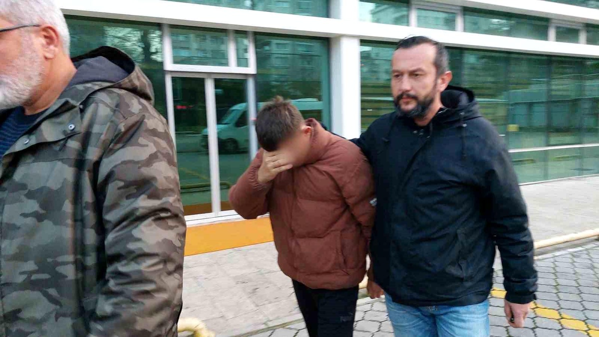 Samsun\'da 16 Yaşındaki Çocuk Babasını Vurdu!