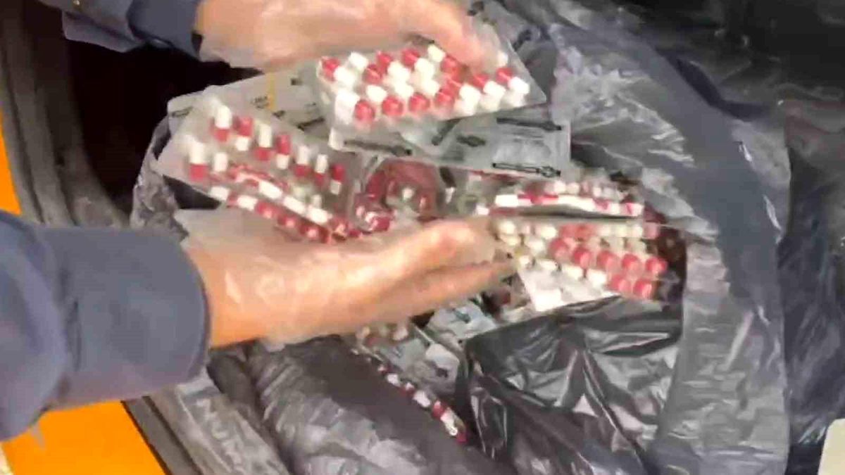 Kırıkkale\'de Taksiden 5 Bin 600 Psikotrop Hap Çıktı
