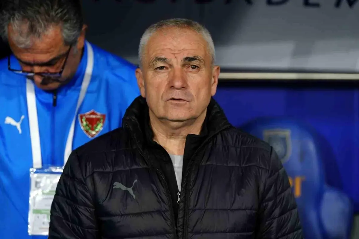 Başakşehir - Hatayspor Maçı 0-0 Başladı