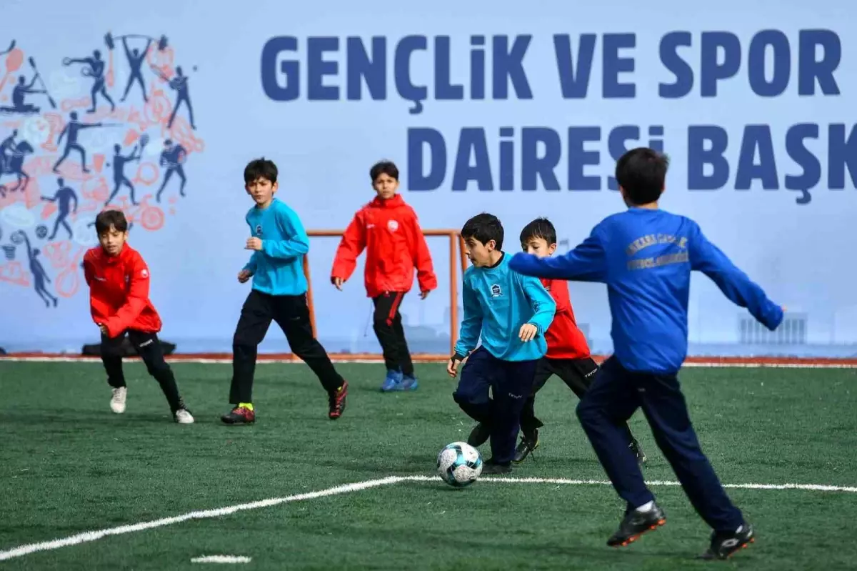 Ankara Büyükşehir Belediyesi, Amatör Futbol Kulüplerine Desteğini Artırıyor