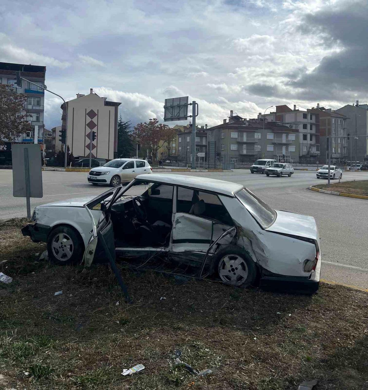 Afyonkarahisar\'da Trafik Kazası: 3 Yaralı