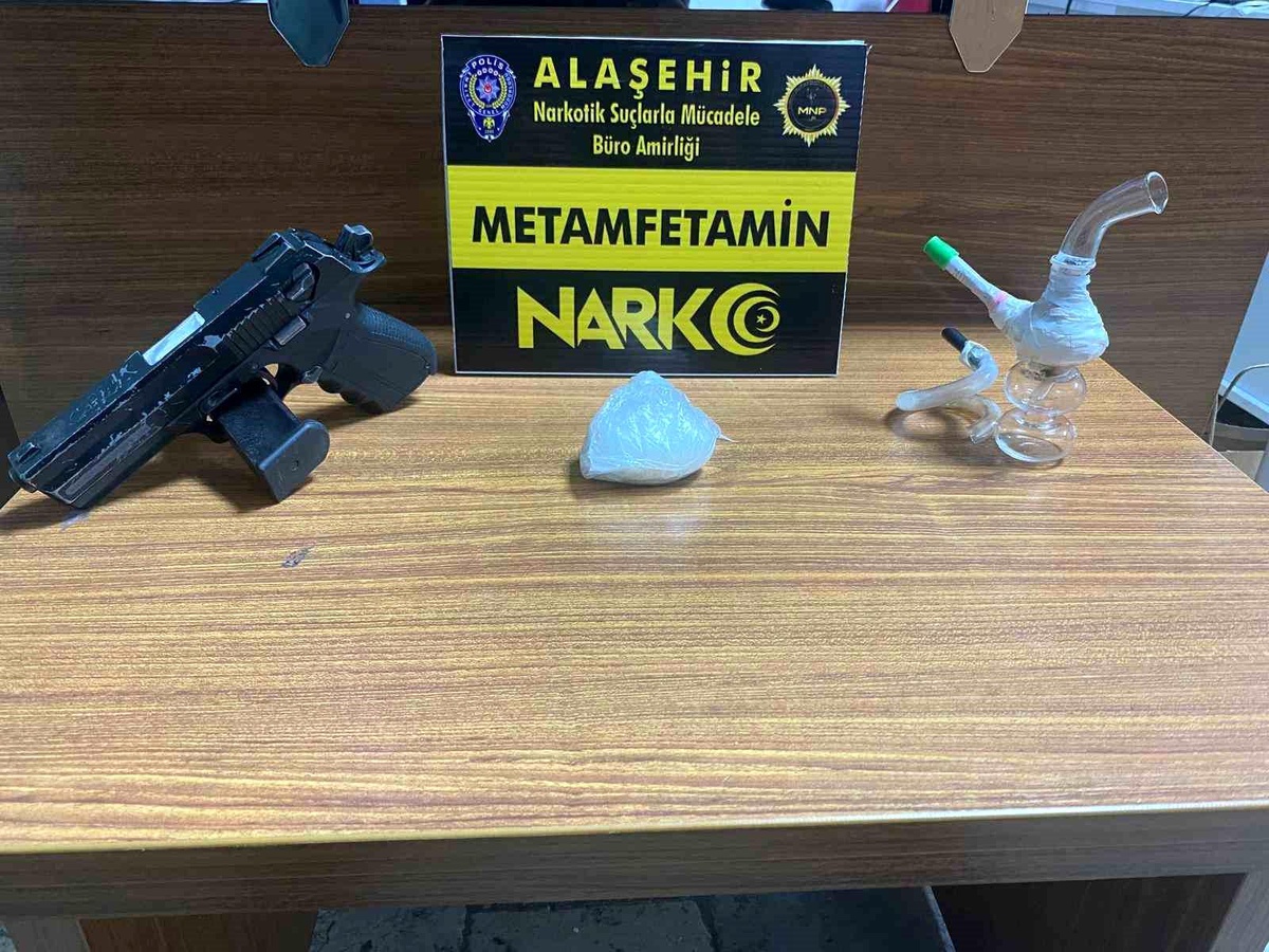 Alaşehir\'de Uyuşturucu Operasyonu