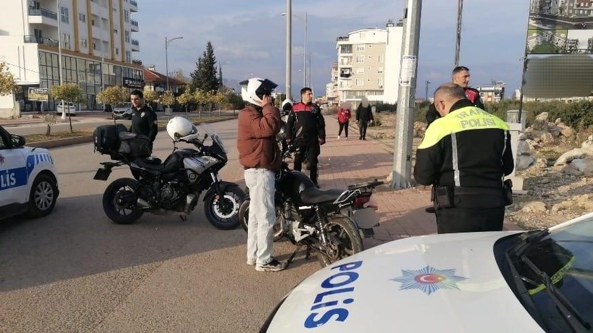 Antalya\'da 228 Kişi Tutuklandı