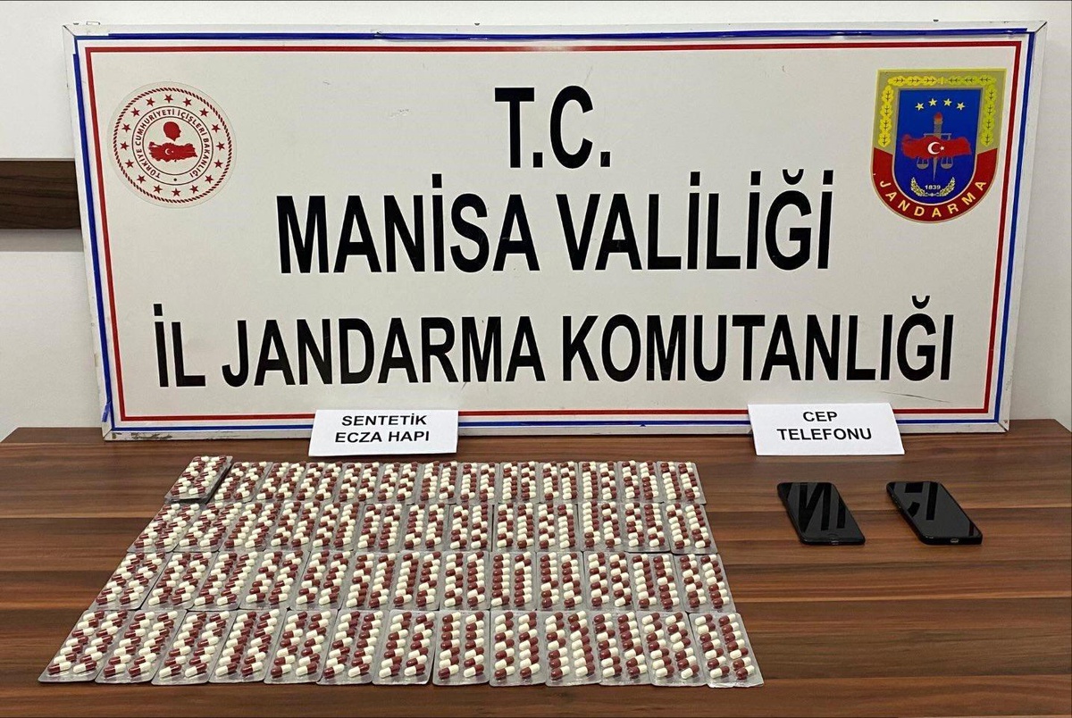 Manisa\'da Uyuşturucu Operasyonu: 1187 Sentetik Hap Ele Geçirildi