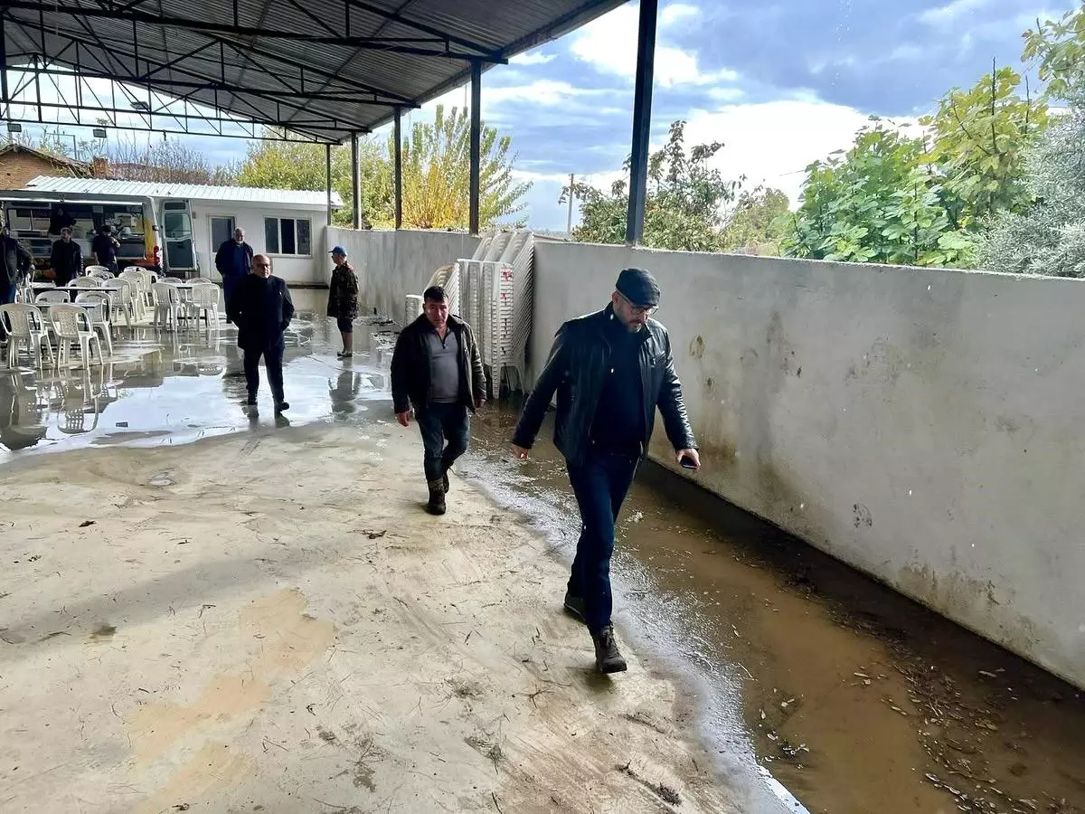 Aydın\'da Yoğun Yağışlar Nedeniyle Su Baskını